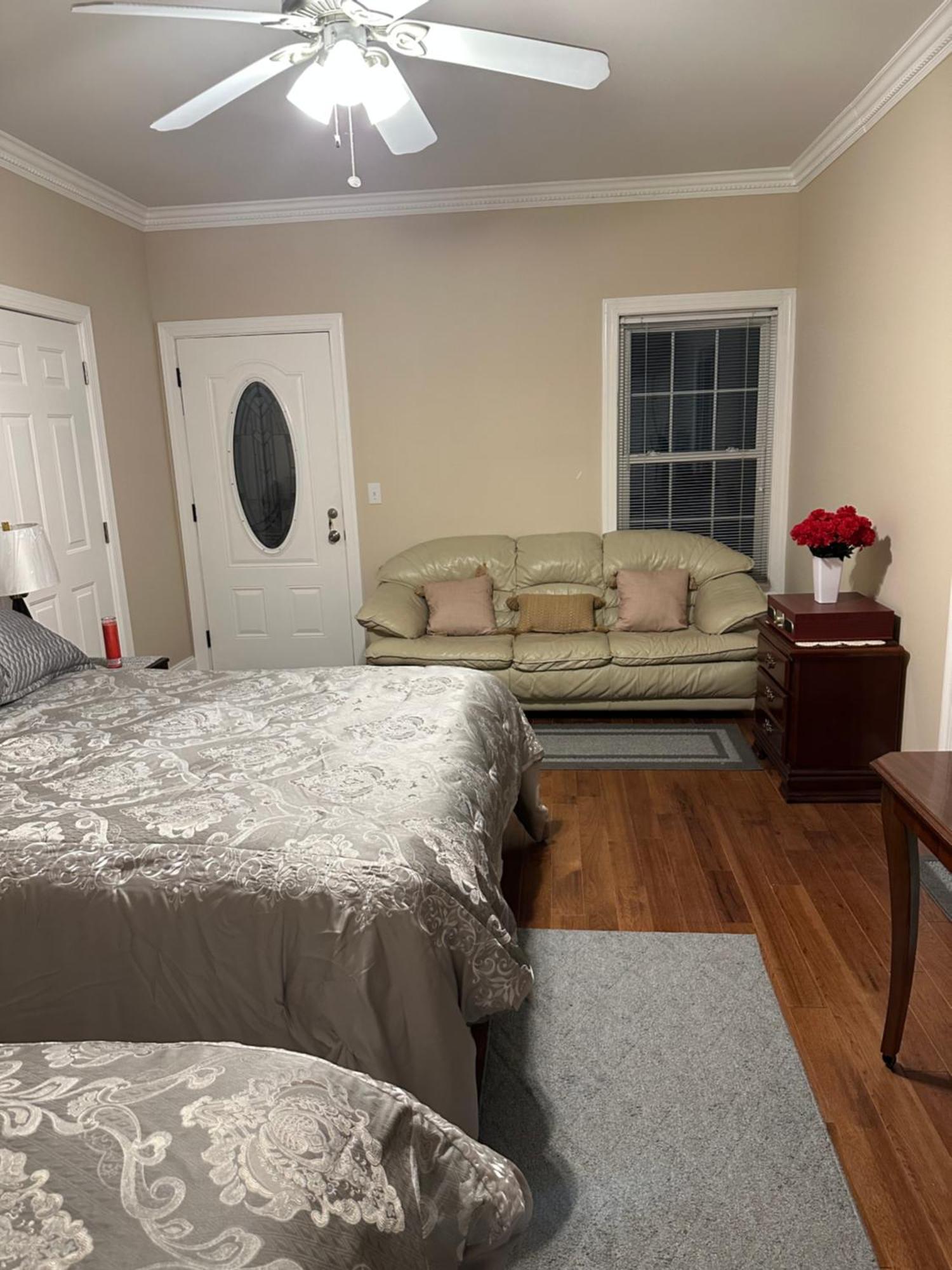 Moorefield Suites Greensboro East McLeansville Екстер'єр фото