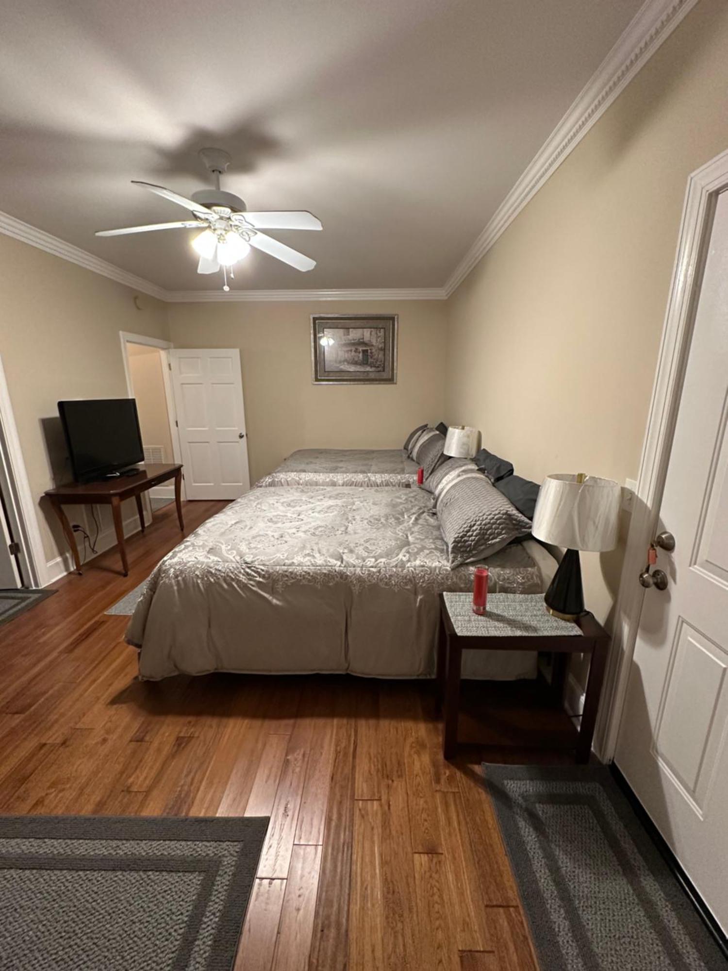 Moorefield Suites Greensboro East McLeansville Екстер'єр фото