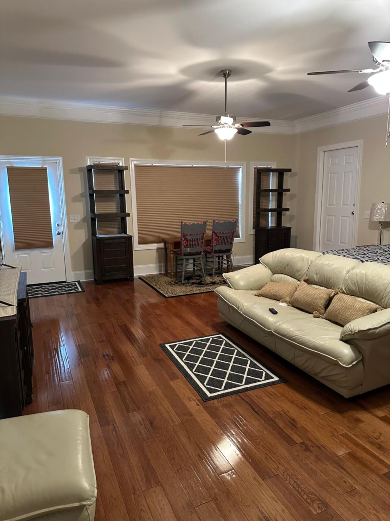 Moorefield Suites Greensboro East McLeansville Екстер'єр фото
