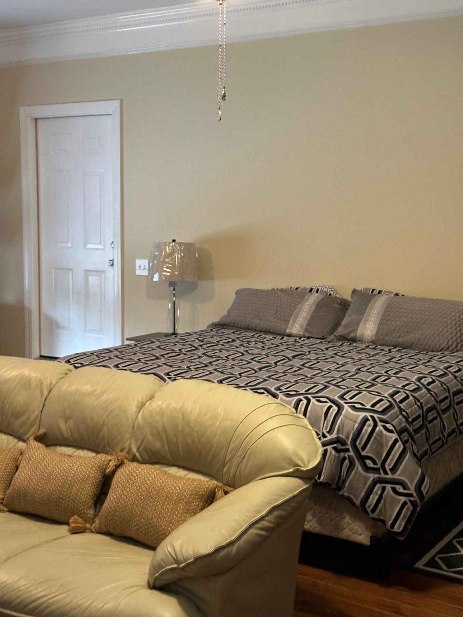 Moorefield Suites Greensboro East McLeansville Екстер'єр фото