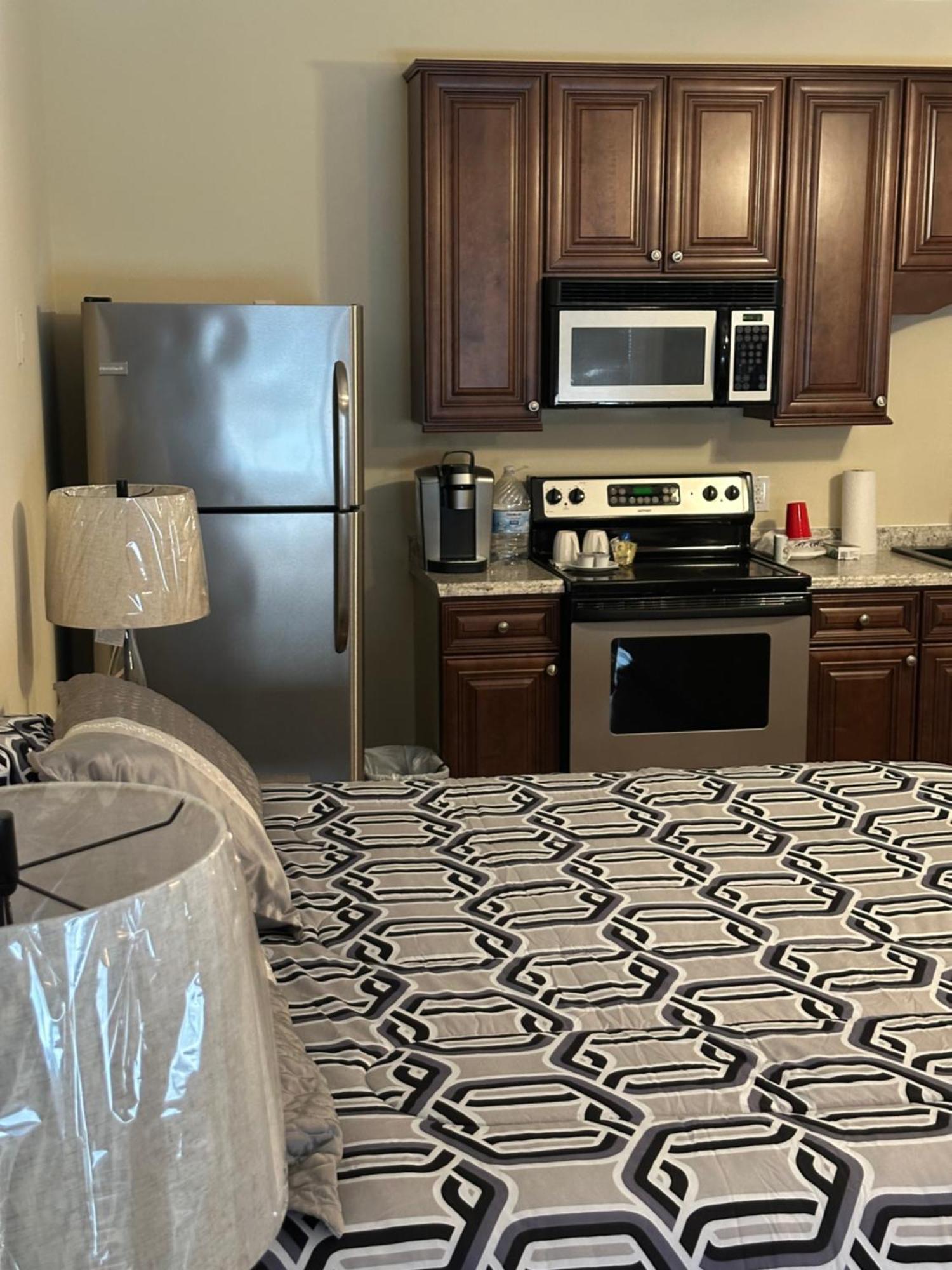 Moorefield Suites Greensboro East McLeansville Екстер'єр фото